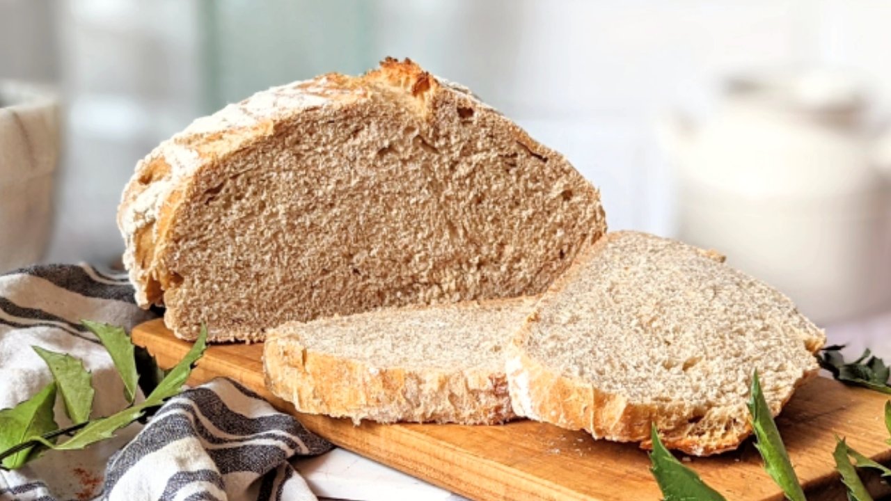 Low Sodium Bread Recipe (No Knead, Reduced Salt)