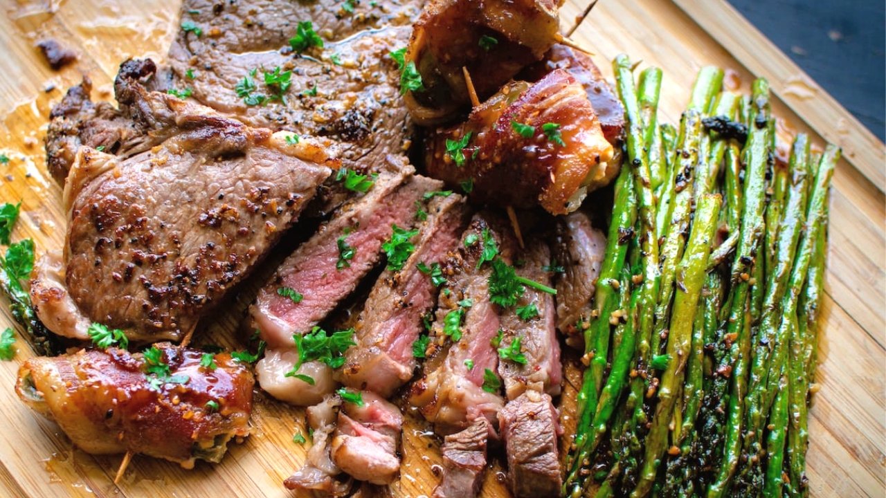 healthy steak dinner