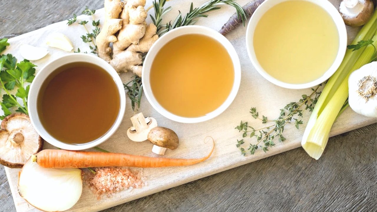 Low Sodium Chicken Broth Recipe (No Salt Added)