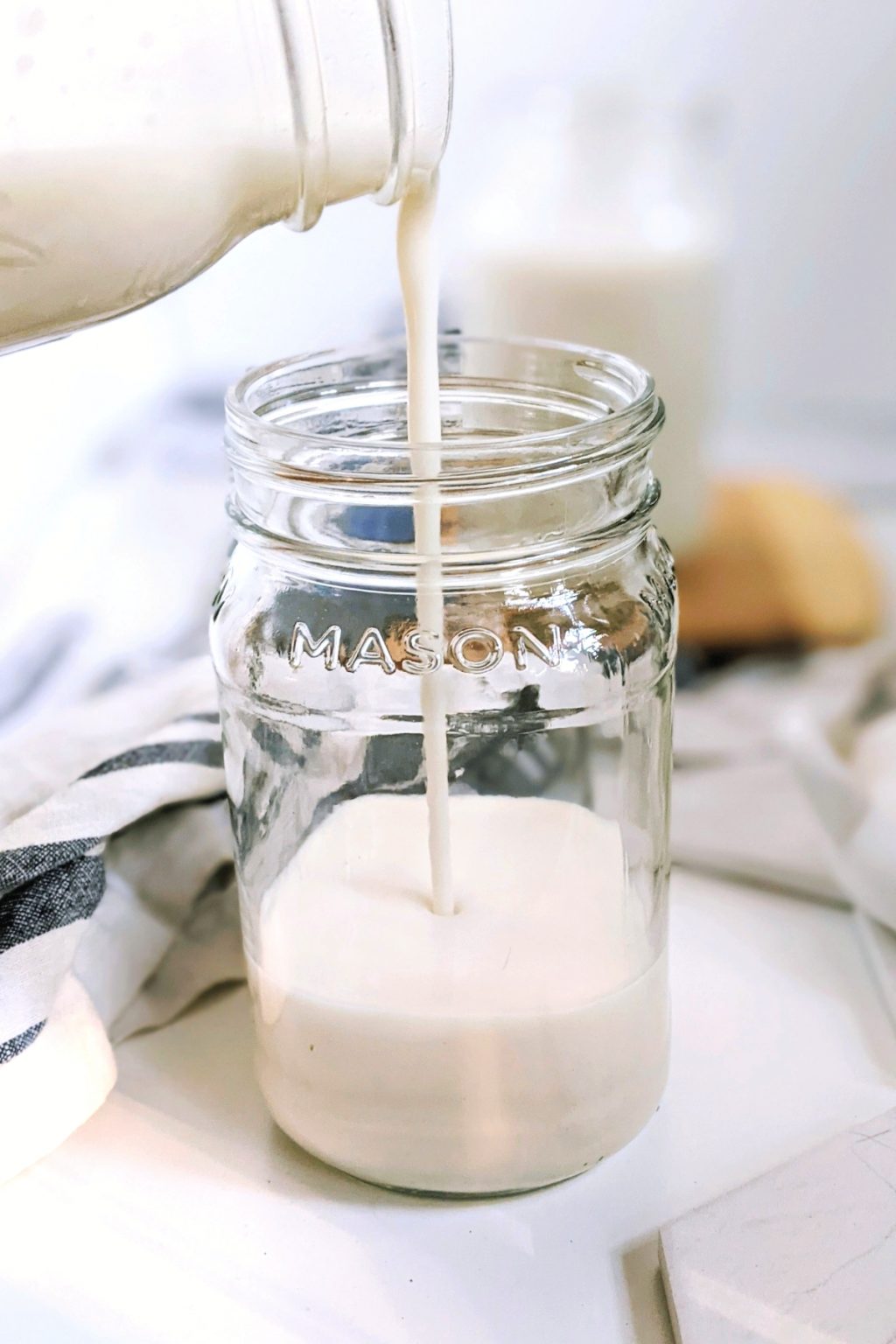 Low Sodium Almond Milk Recipe (Salt-Free, No Sodium)