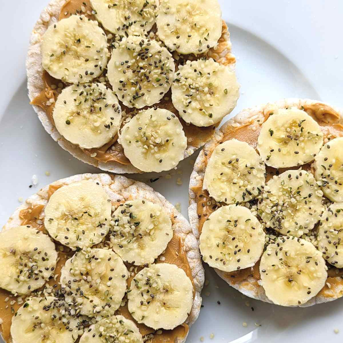 Rice Cake with Peanut Butter and Banana  – Low Sodium Snacks