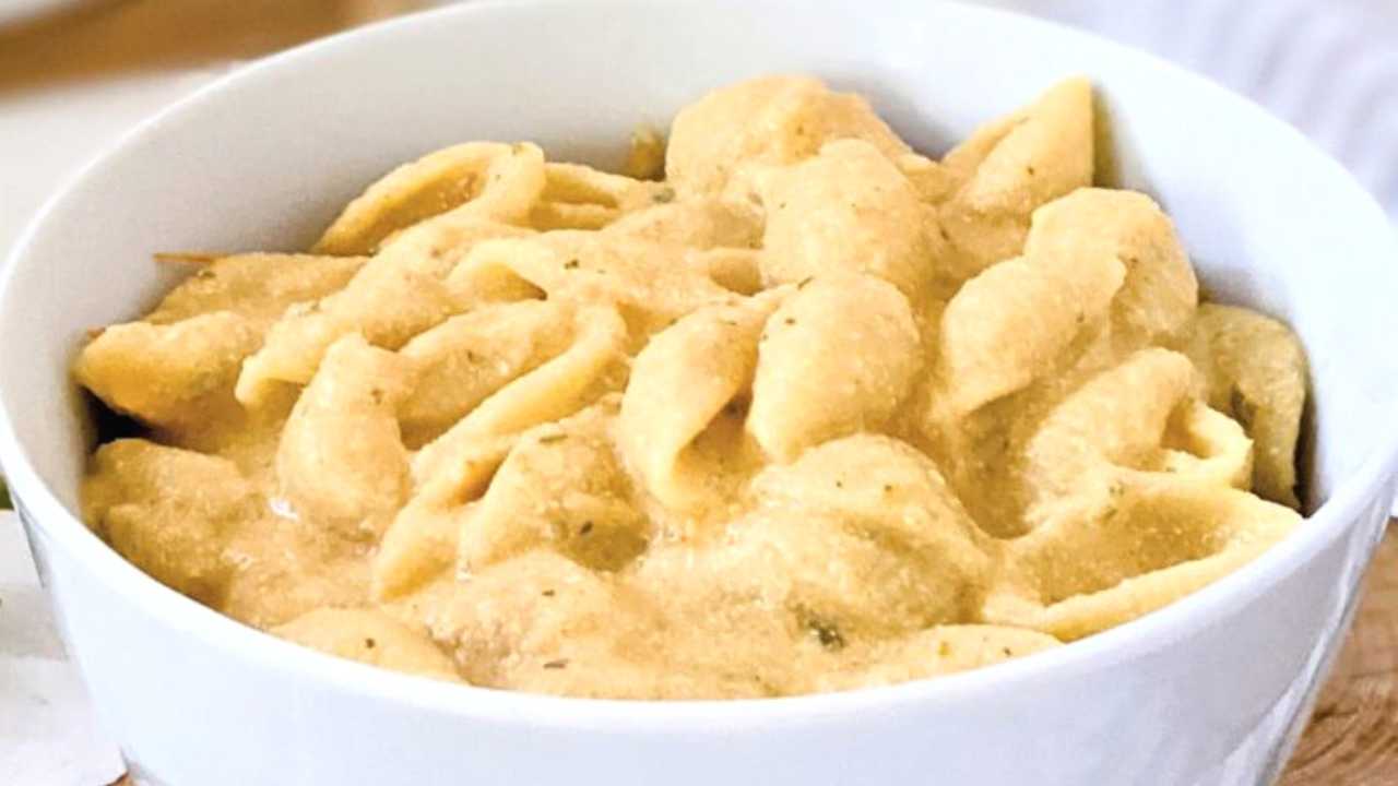 low sodium macaroni and cheese recipe with no salt added and nutritional yeast