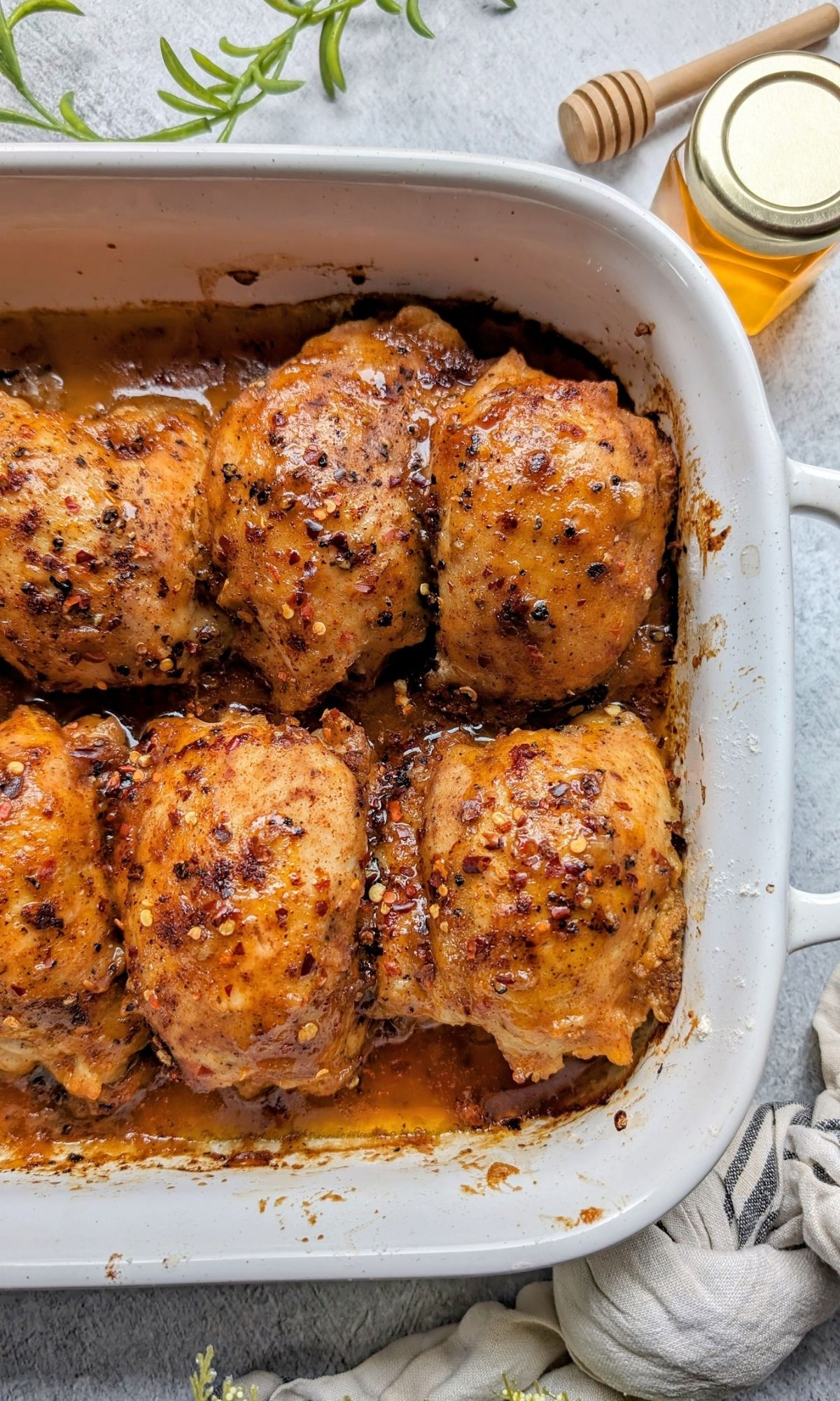 low sodium spicy baked chicken recipe with a honey garlic worcestershire sauce