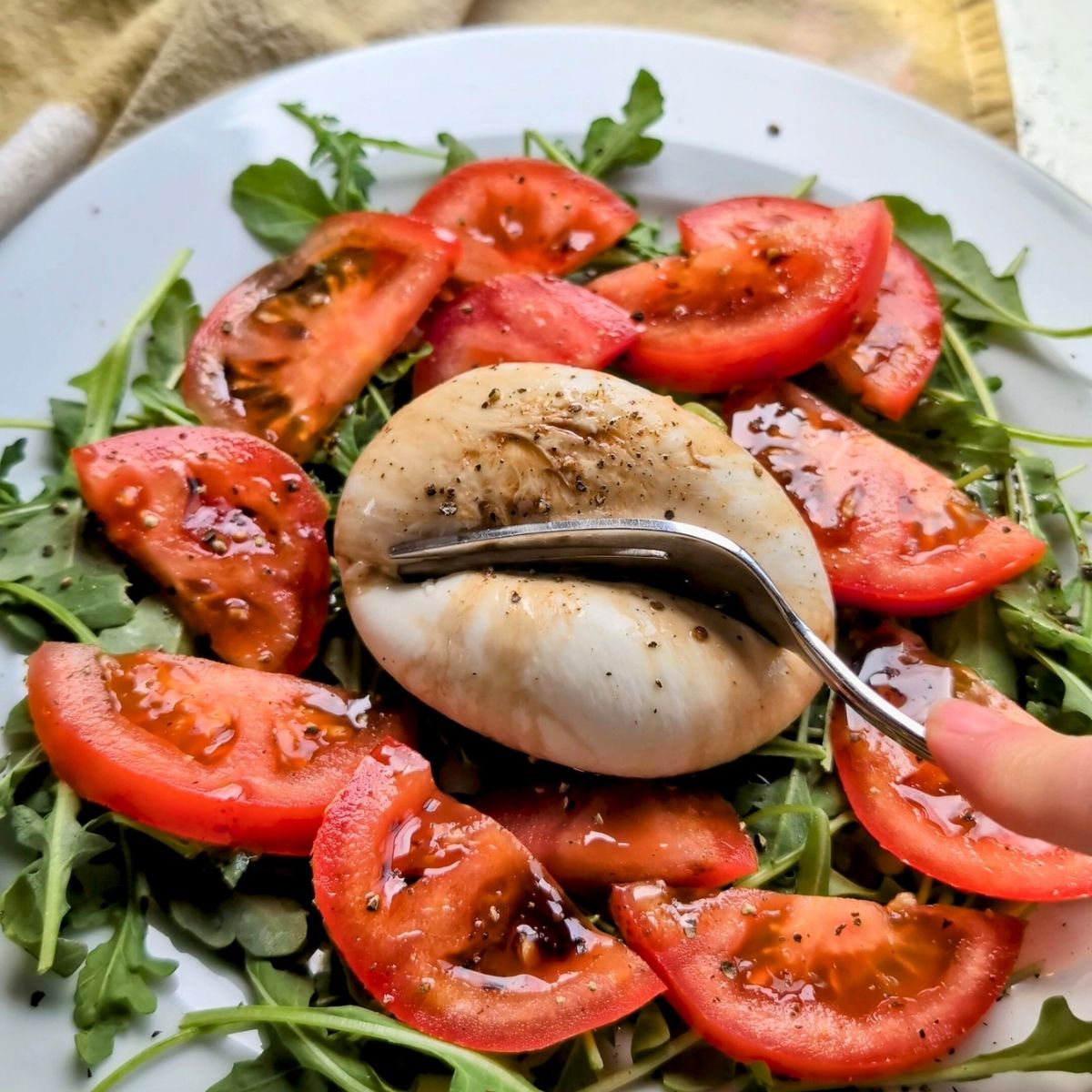 low sodium fancy salads with burrata cheese and tomatoes