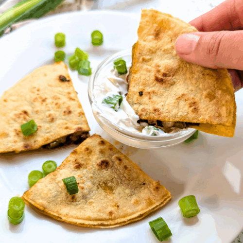 low sodium veggie quesadilla recipe with sour cream and green onions